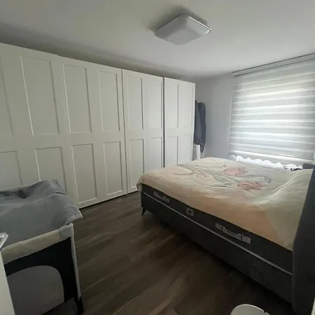 Yere Ulasimi Cok Kolay Guzel Sirin Bir Daire * Garbsen
